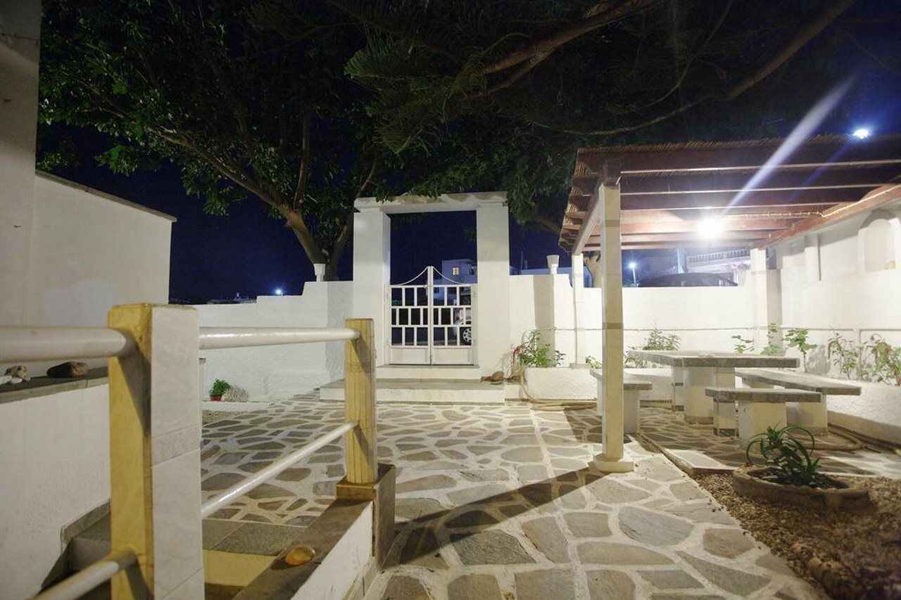 Villa Venus Adamantas Eksteriør billede